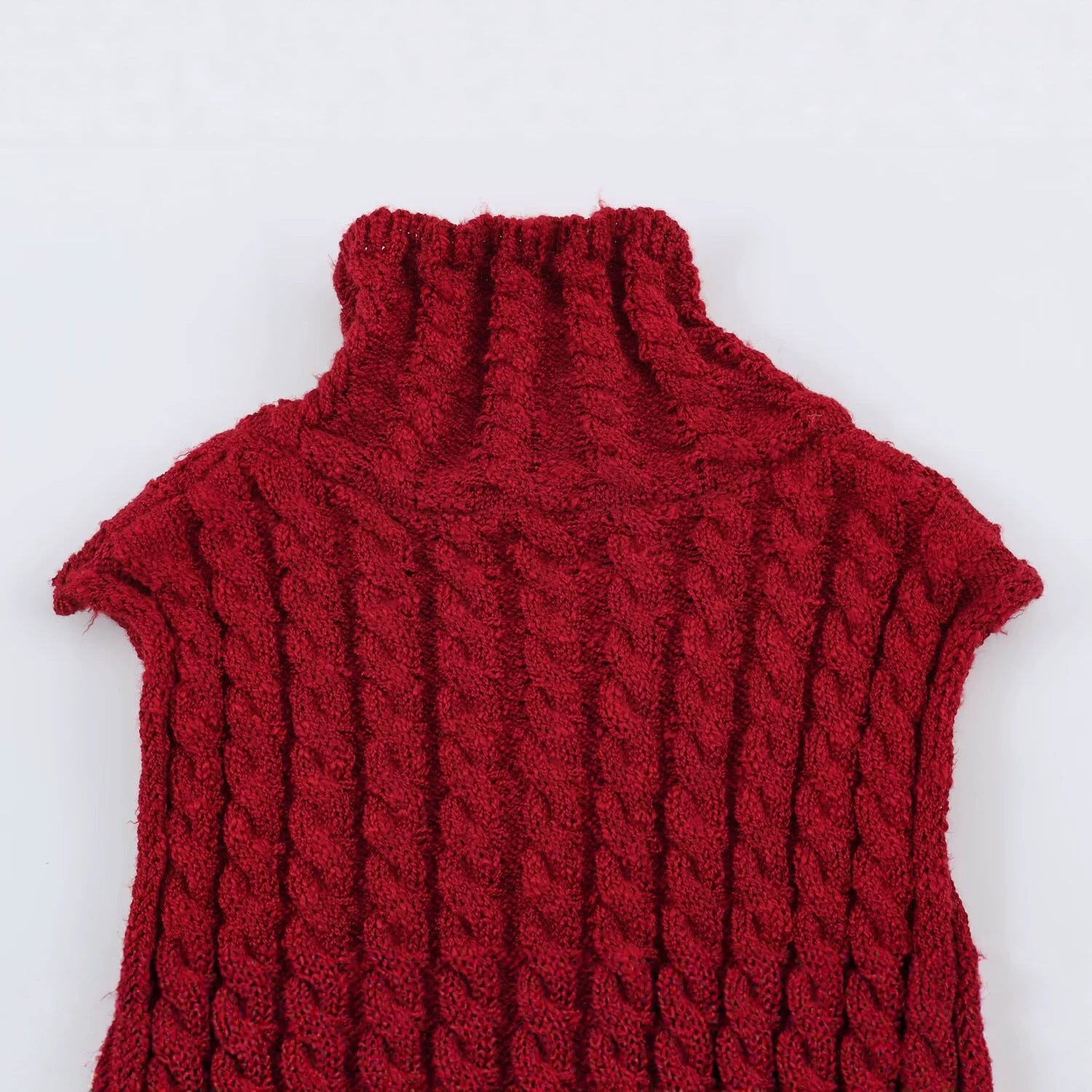 Women Sleeveless Cable Knit Vest with Stand-Up Collar and Full Zipper Chichicherry