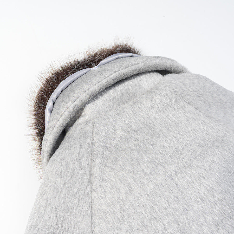 Women's short jacket made of faux fur in oversized cut with voluminous faux fur collar Chichicherry