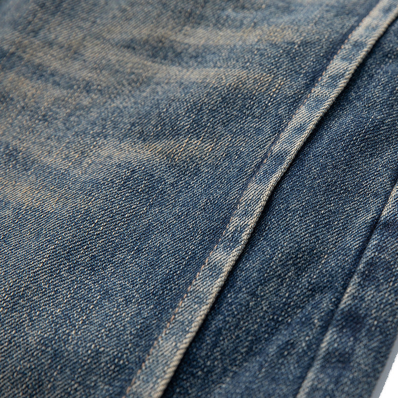 Women High-Waist Relaxed-Fit Jeans with distinctive center seam and used wash Chichicherry