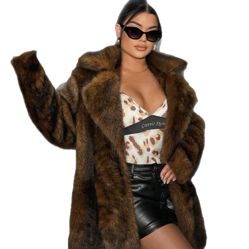 Women's short coat made of dense high-pile faux fur with classic shawl collar Chichicherry