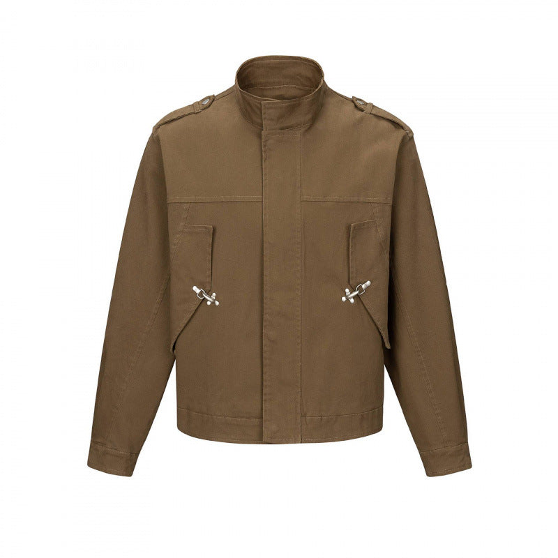 Men's short-cut field jacket made of cotton canvas with stand-up collar, shoulder flaps, and adjustable flap pockets Chichicherry
