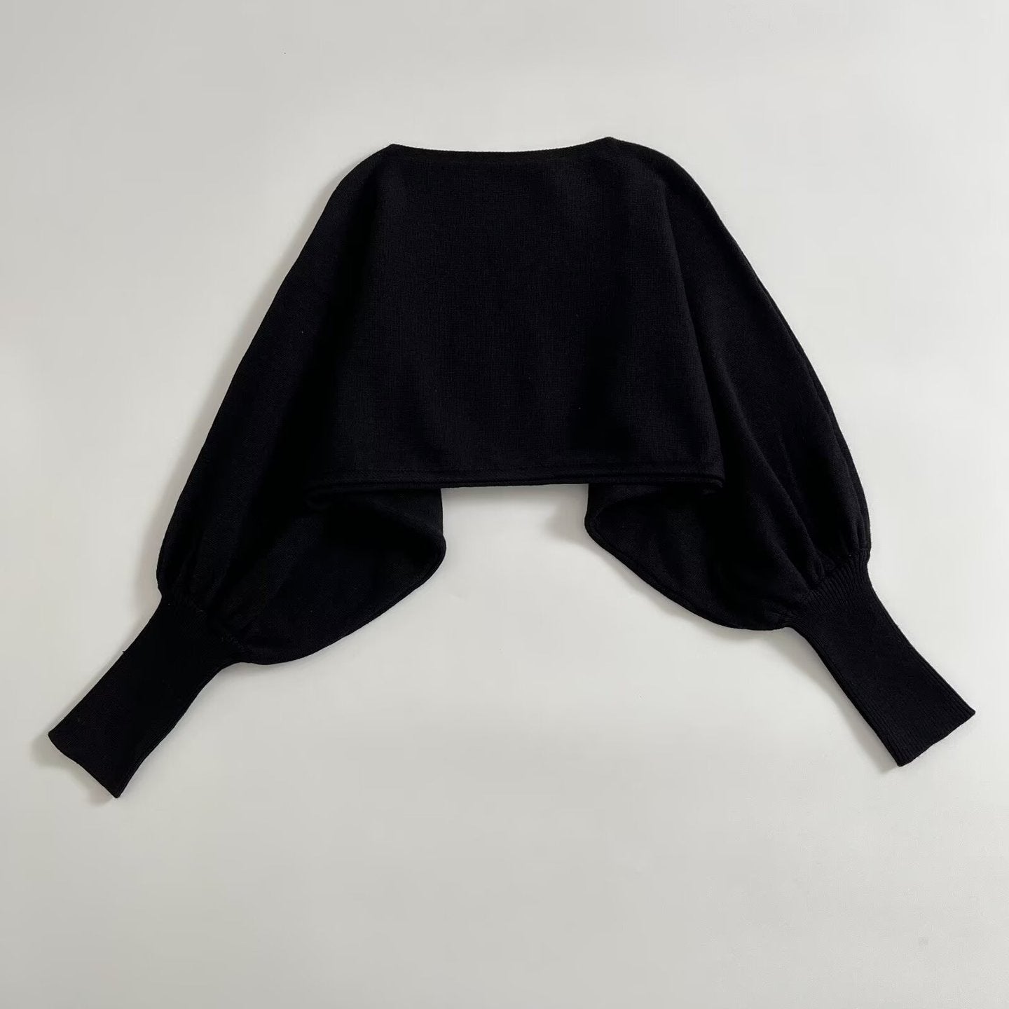 Ladies cropped bolero with wide batwing sleeves and long ribbed cuffs Chichicherry