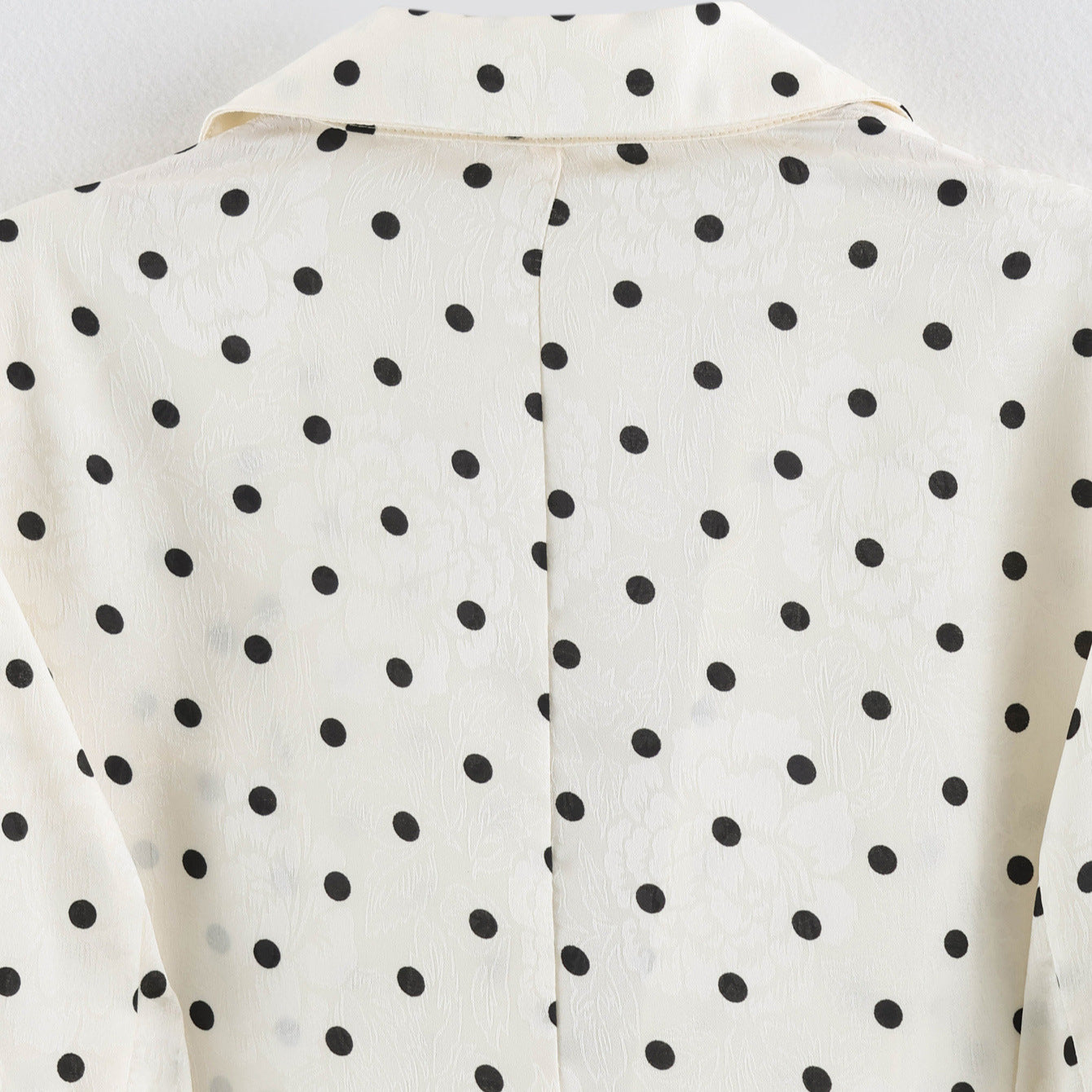 Ladies Light Polka Dot Blazer with Lapels, Drawstring Waist and Flap Pockets Chichicherry