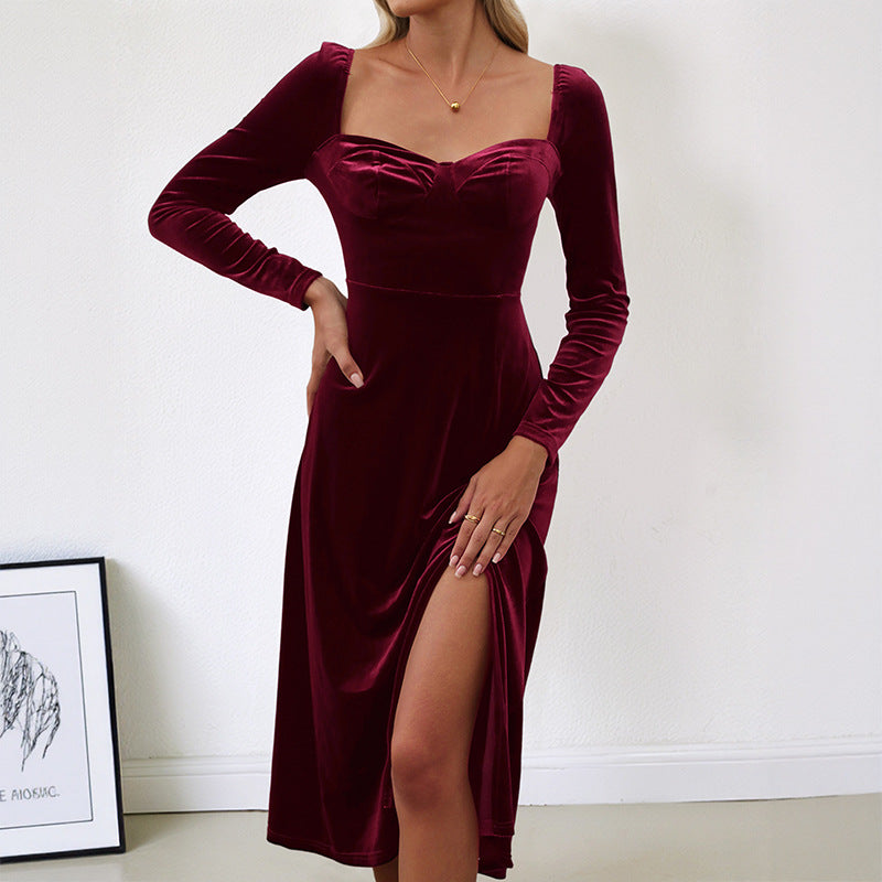 Women's velvet midi dress with heart-shaped neckline, tailored cut & high slit