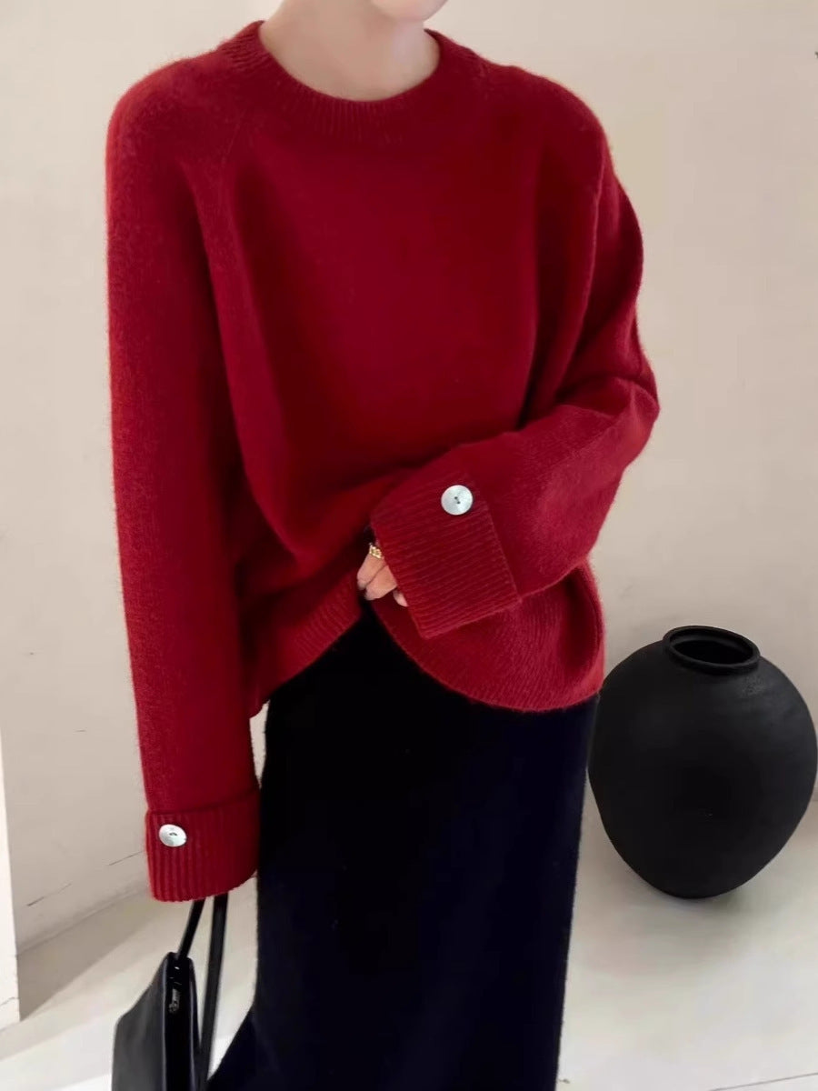 Women's Oversize Round Neck Sweater with Extended Cuffs and Decorative Button Chichicherry