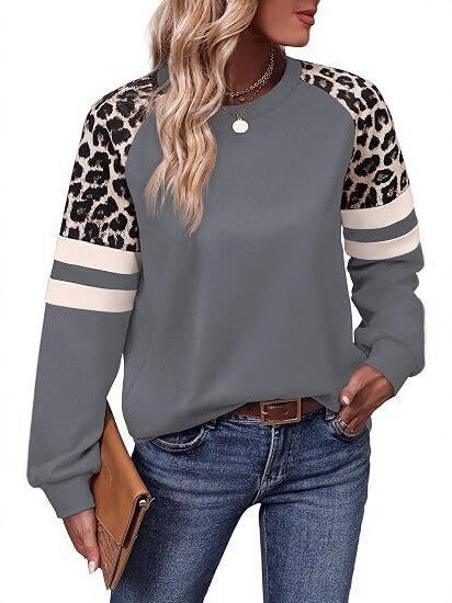 Women’s sweatshirt with raglan sleeves, leopard print and contrast stripes Chichicherry