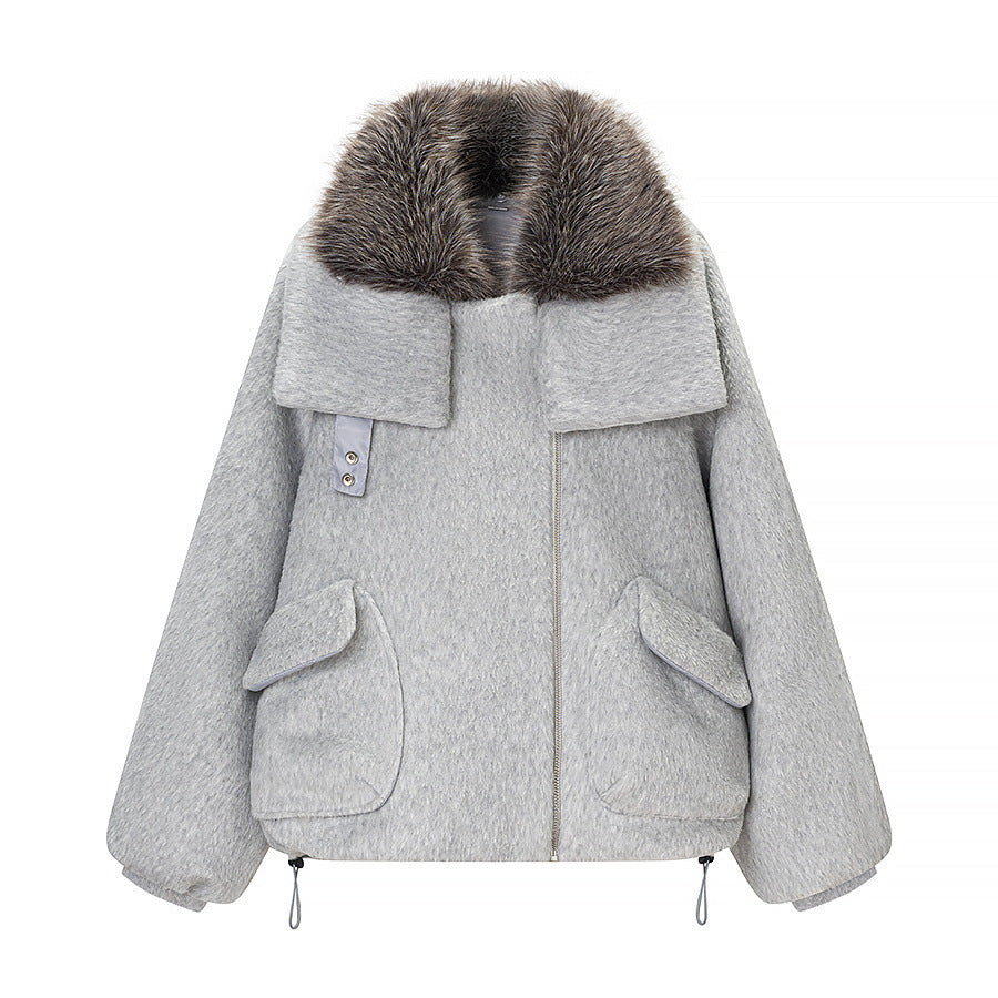 Women's short jacket made of faux fur in oversized cut with voluminous faux fur collar Chichicherry