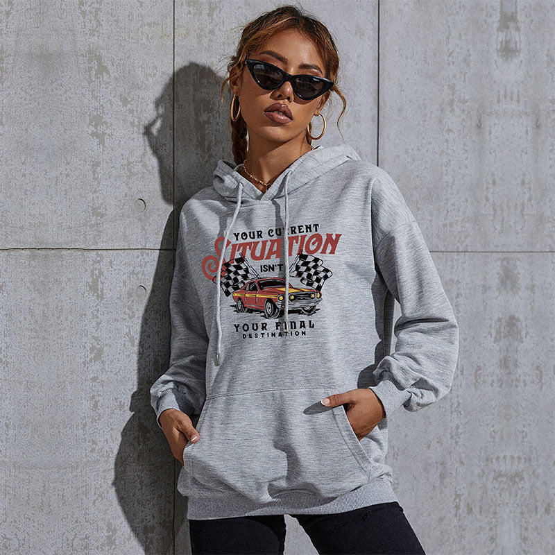 Women's Oversize Hoodie with Vintage Racer Print, Kangaroo Pocket and Ribbed Hem Chichicherry