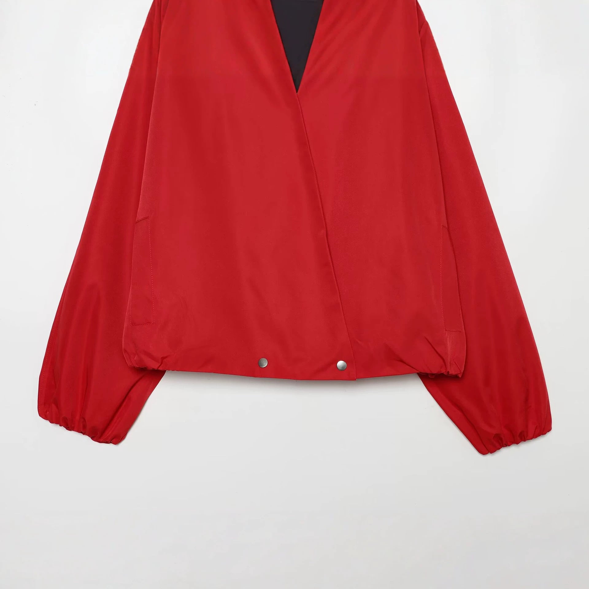 Women's bomber-style short jacket with kimono collar, balloon sleeves, and elastic hem Chichicherry