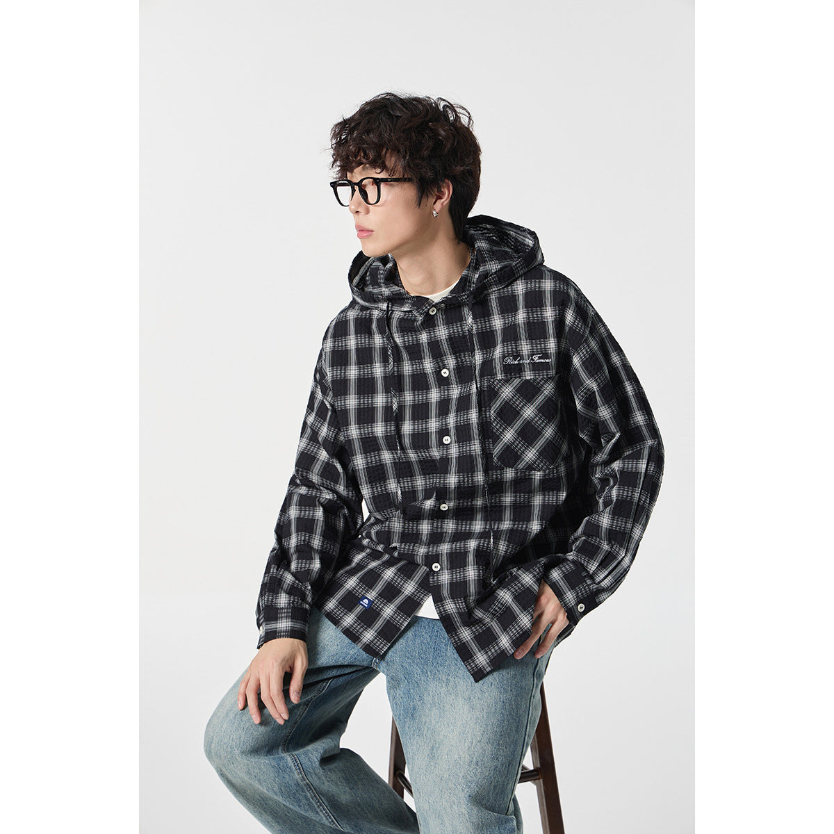 Unisex Hooded Overshirt in Checkered Flannel Look with Chest Pocket and Button Placket Chichicherry