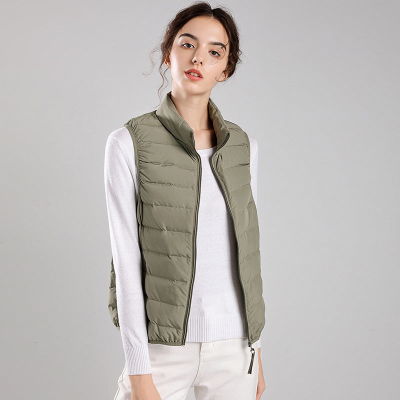 Women's packable quilted vest with flat down look, stand-up collar and side slip pockets Chichicherry