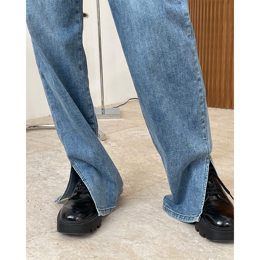 Women's High-Waisted Relaxed-Fit Jeans with Light Flare and Front Seam Chichicherry
