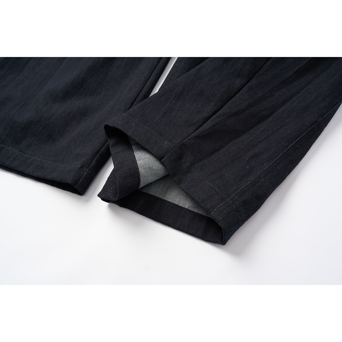 Women's high-waisted wide culotte pants made of denim mix with pleats and button closure Chichicherry