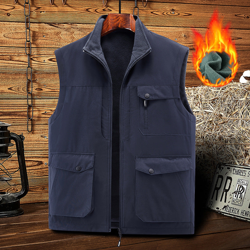Men's functional vest in urban utility style with organizer pockets and stand-up collar Chichicherry