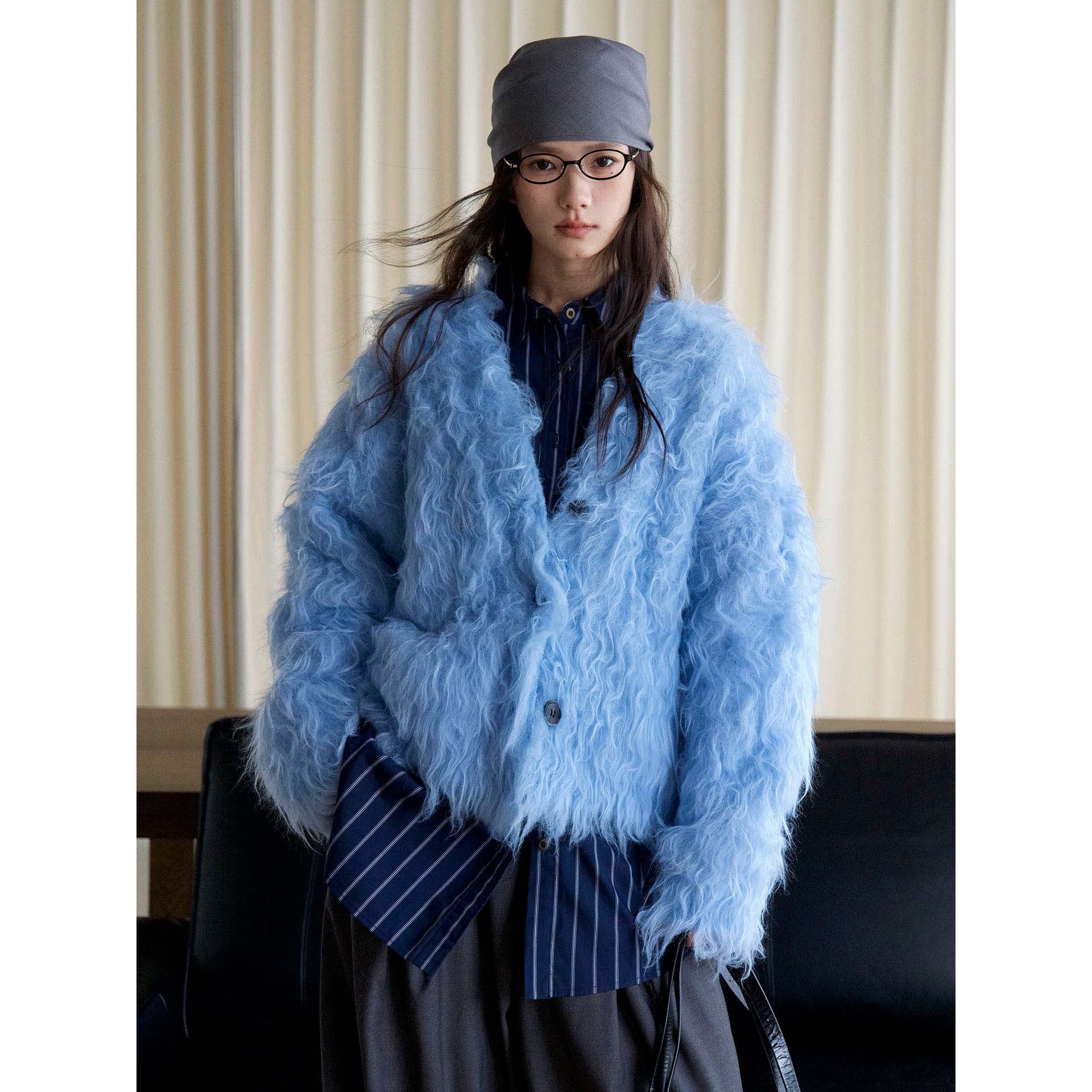 Women Voluminous Hooded Faux Fur Hat with Oversized Silhouette Chichicherry