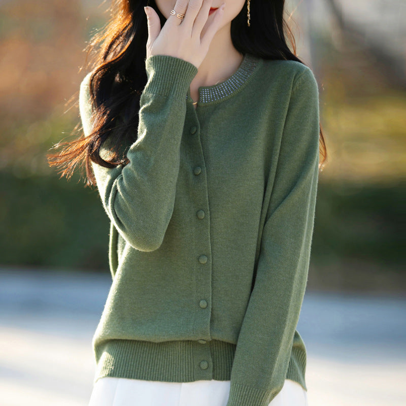 Women's short cardigan made of ultra-fine cotton blend with sparkling crystal edge and tone-on-tone button placket Chichicherry