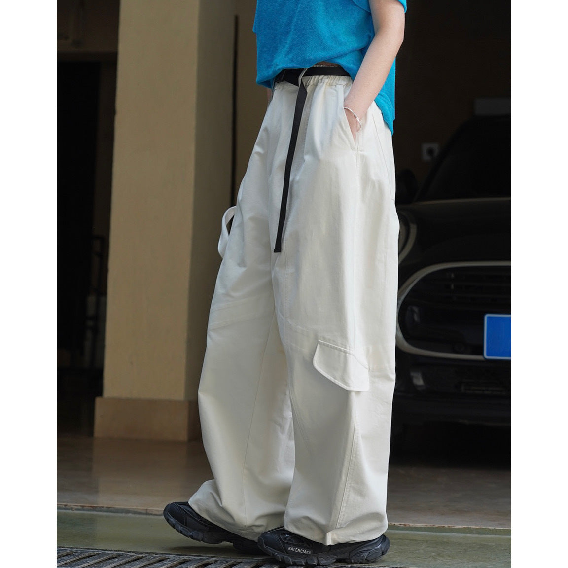 Women Extra Wide Utility Cargo Culotte in Balloon Cut with Large Flap Pockets Chichicherry