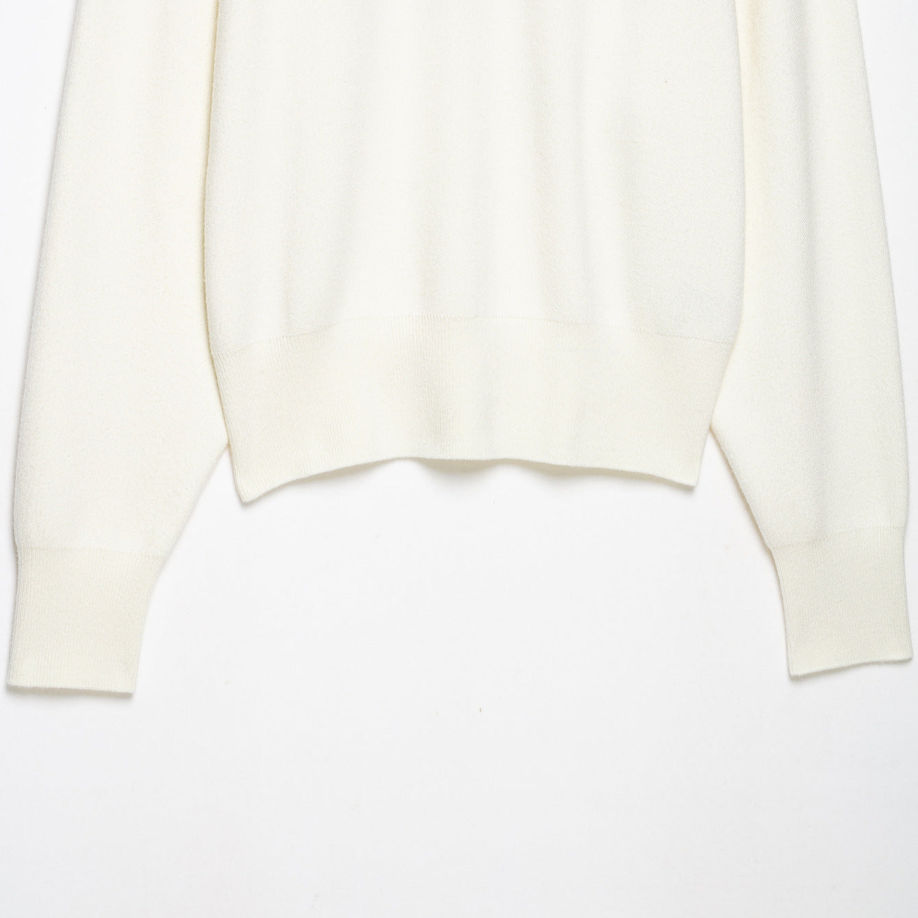 Women's Cropped Oversized Knit Sweater with Half Metal Zipper and Funnel Neck Chichicherry