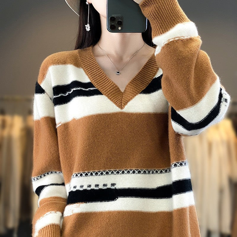Women's Oversize Knit Sweater with V-neck and Graphic Stripe Mix Chichicherry