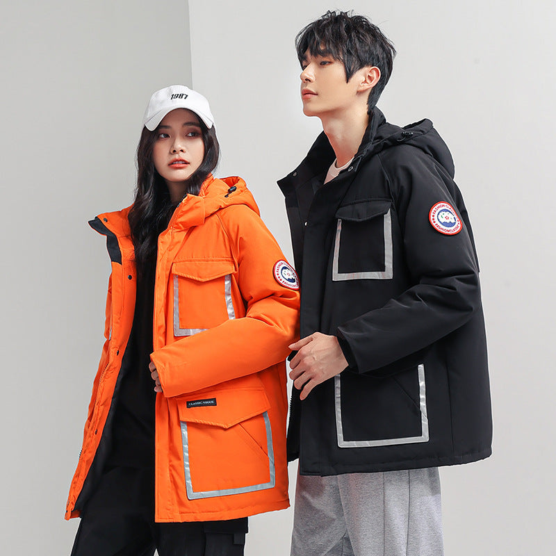 Women's parka jacket with hood, padded, reflective details and large cargo pockets Chichicherry