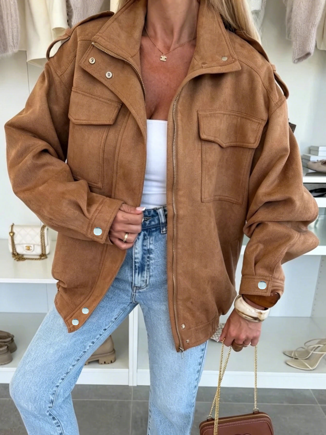 Damen Oversized Jacke in Wildleder-Optik mit Brusttaschen und Epauletten Chichicherry