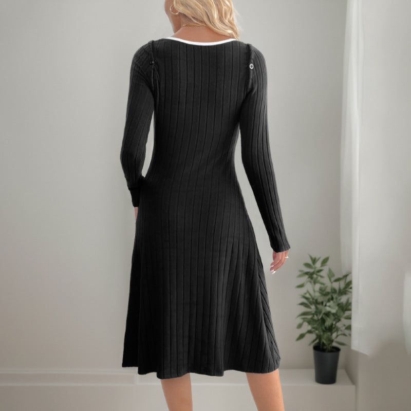 Women's midi dress made of ribbed fine knit with V-neck, shoulder cutouts, and side slit Chichicherry