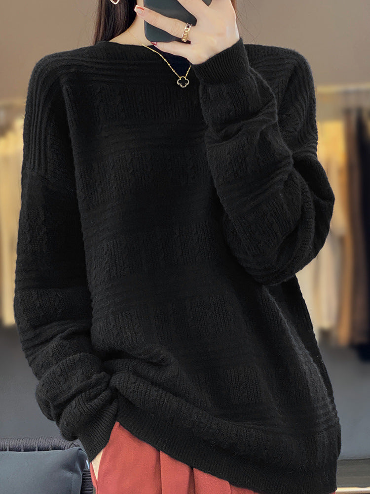 Women Oversized Fine Knit Sweater with Structural Blocks, Mohair Look and Round Neck Chichicherry