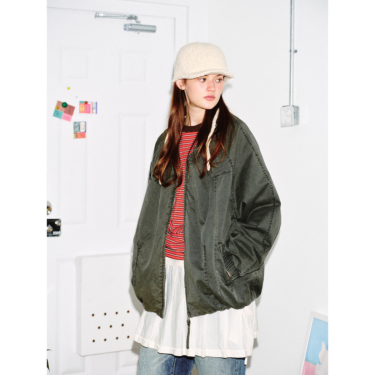 Unisex Lightweight Boxy Windbreaker with High Stand Collar, Full Zip and Elastic Hem Chichicherry