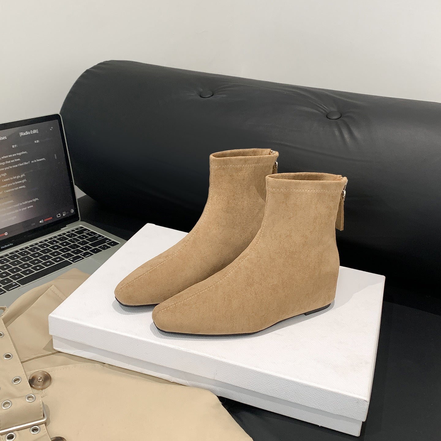 Women's Slim Ankle Boots with Elastic Shaft and Back Zipper Chichicherry