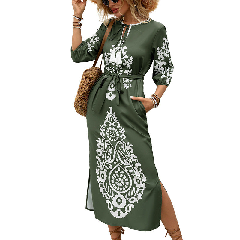 Ladies maxi dress with ethnic print, V-neck, ankle-length cut and tie belt Chichicherry