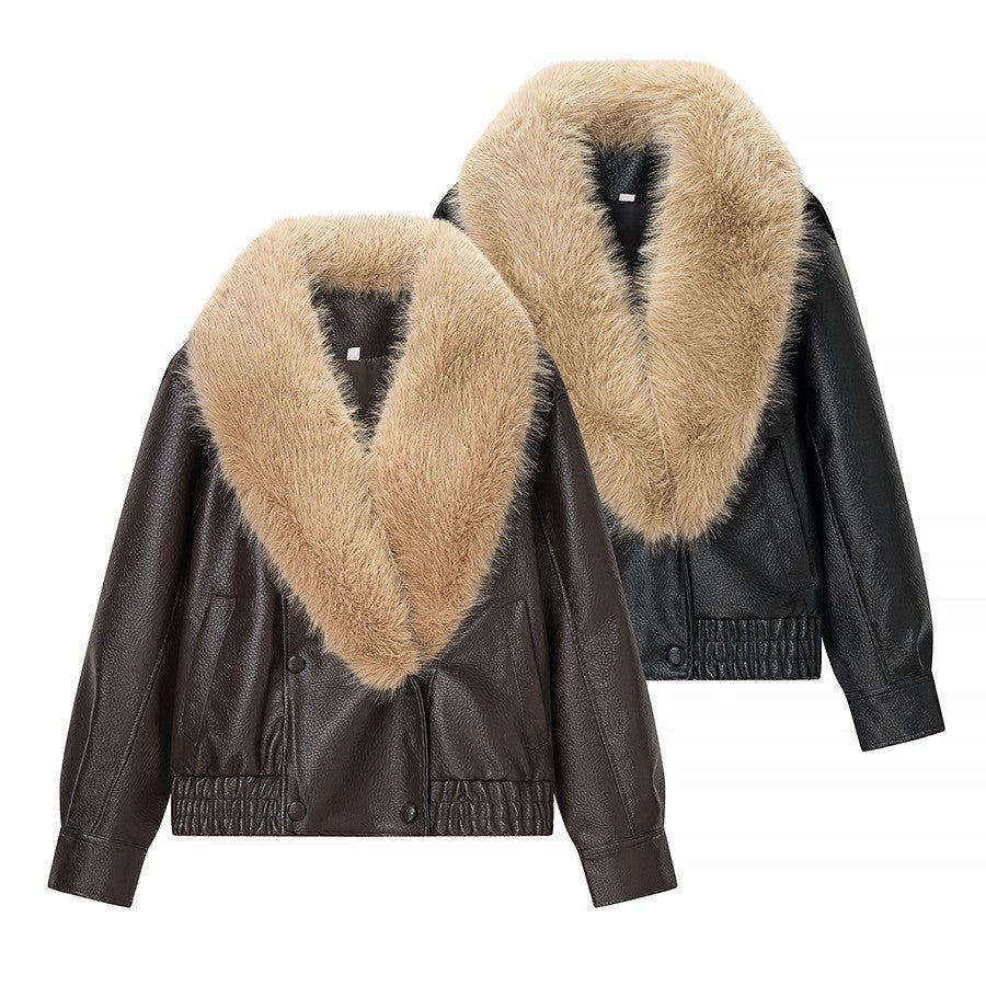 Women's bomber jacket made of leather look with voluminous fur collar Chichicherry