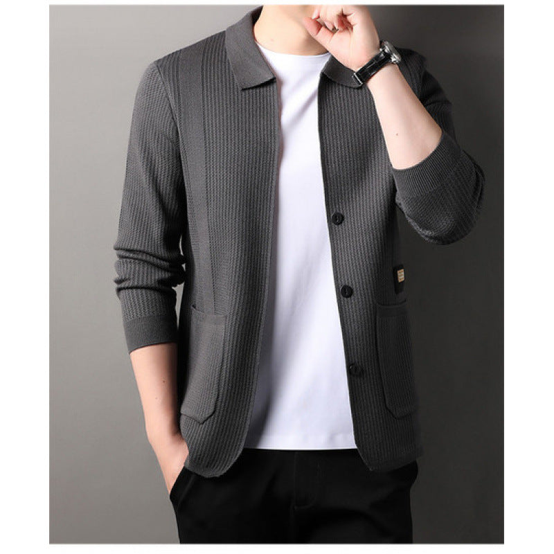 Herren Feinstrukturierte Strickjacke mit Hemdkragen, Knopfleiste und aufgesetzten Taschen Chichicherry