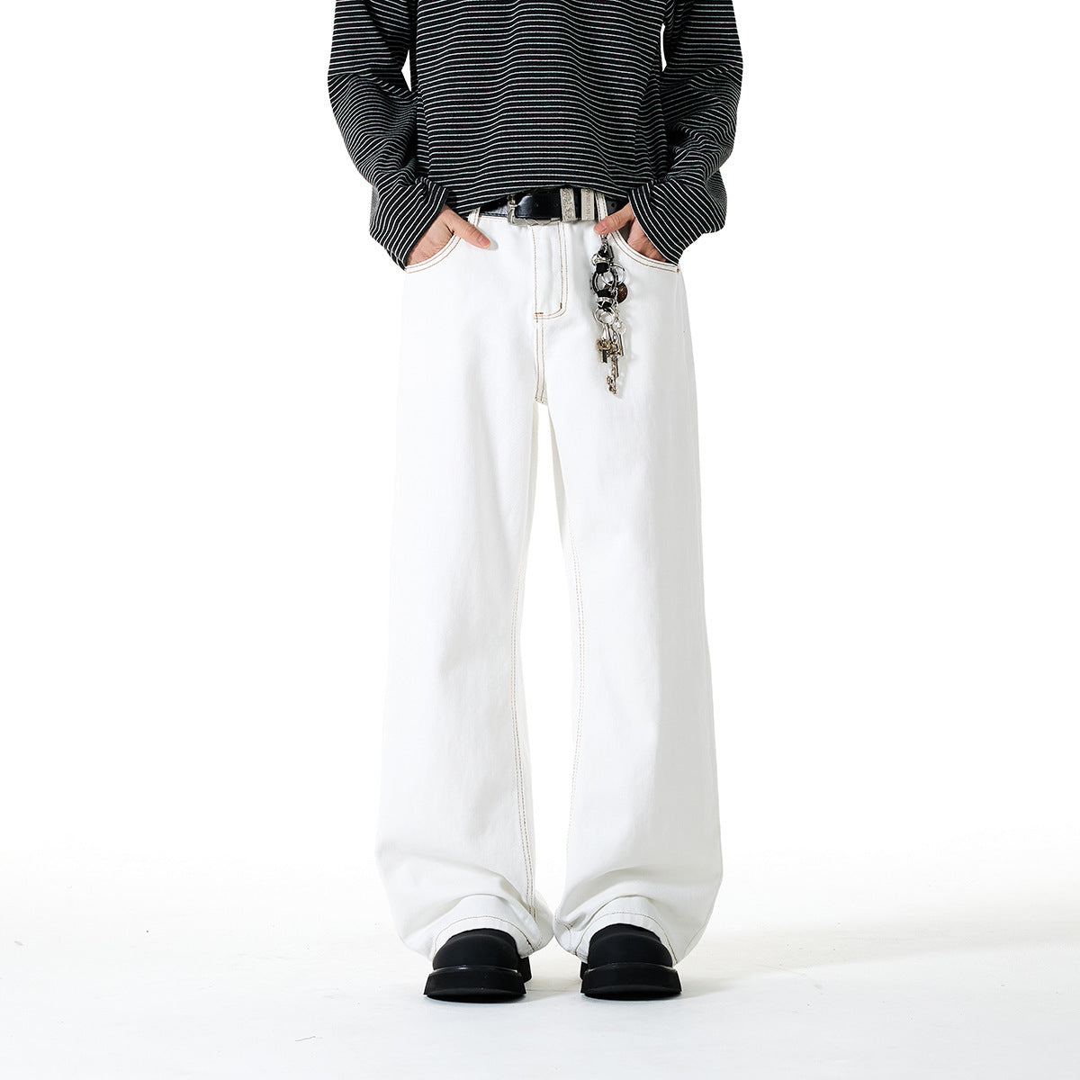 Women's Wide Cropped Jeans with High Waist and Contrast Stitching Chichicherry