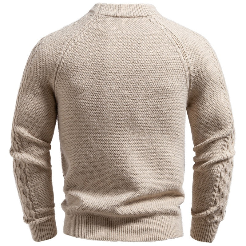 Men's pullover made of textured knit with round neck, attached chest pocket and cable pattern sleeves Chichicherry