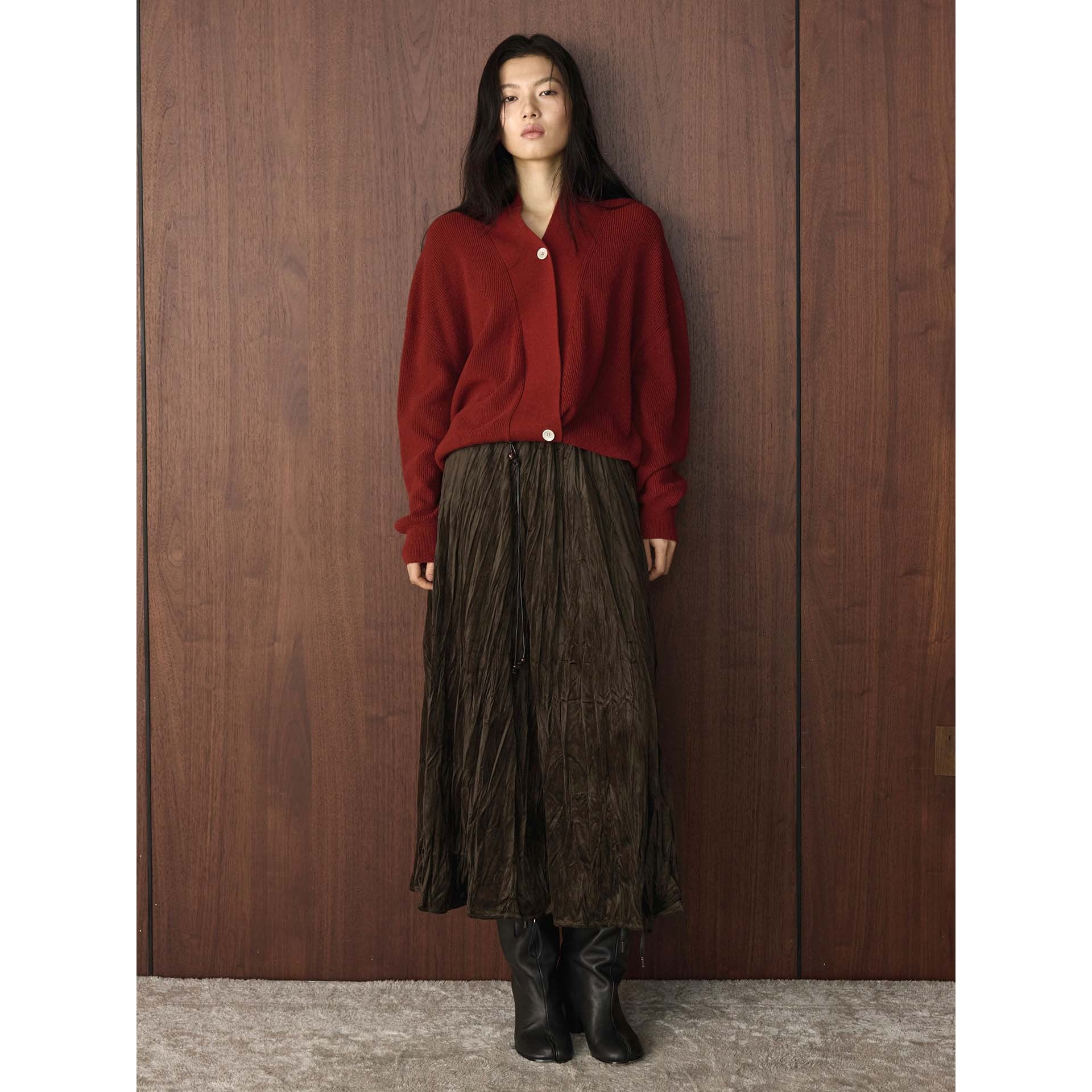 Women's Pleated Midi Skirt with Crinkle Structure Chichicherry