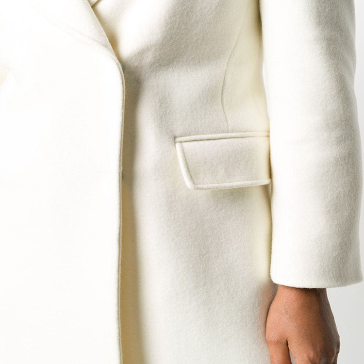 Women Clean-Cut Long Coat with Slightly Dropped Lapels and Clear Tailoring Silhouette Chichicherry