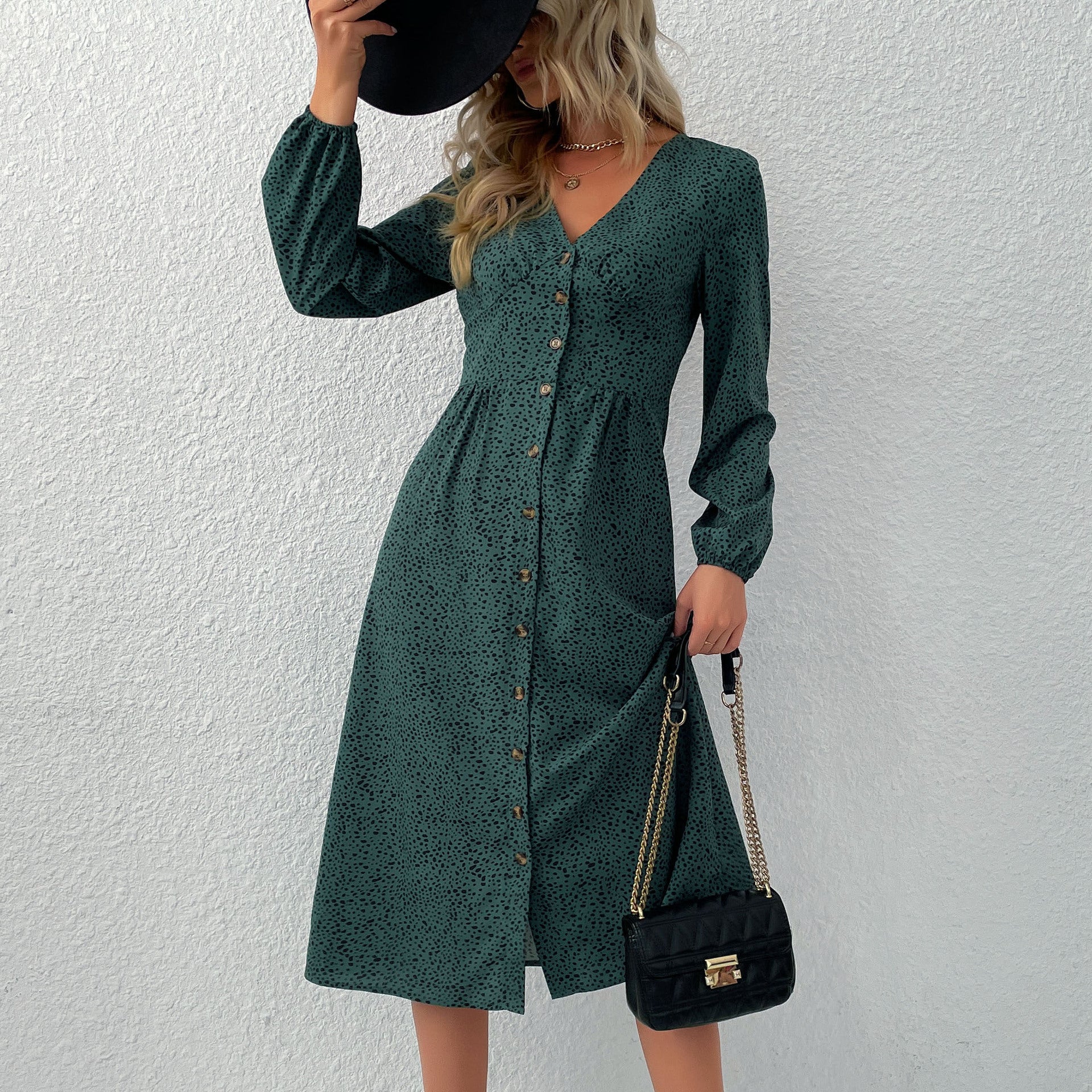 Women's V-neck midi dress with button placket, tailored fit and balloon sleeves Chichicherry