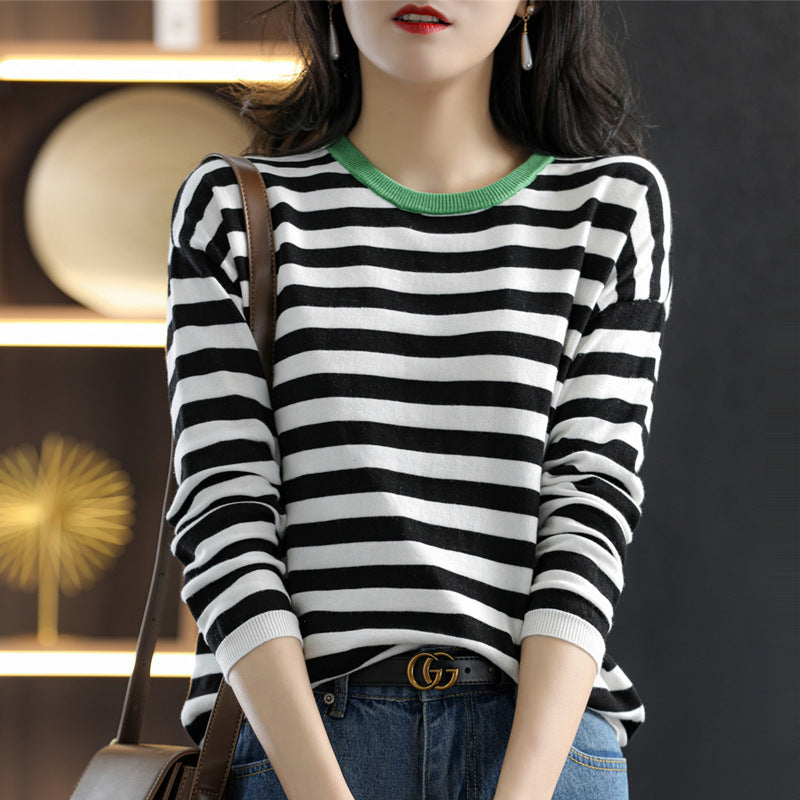 Women’s maritime-inspired striped fine-knit shirt with wide boat neckline and contrast edge Chichicherry