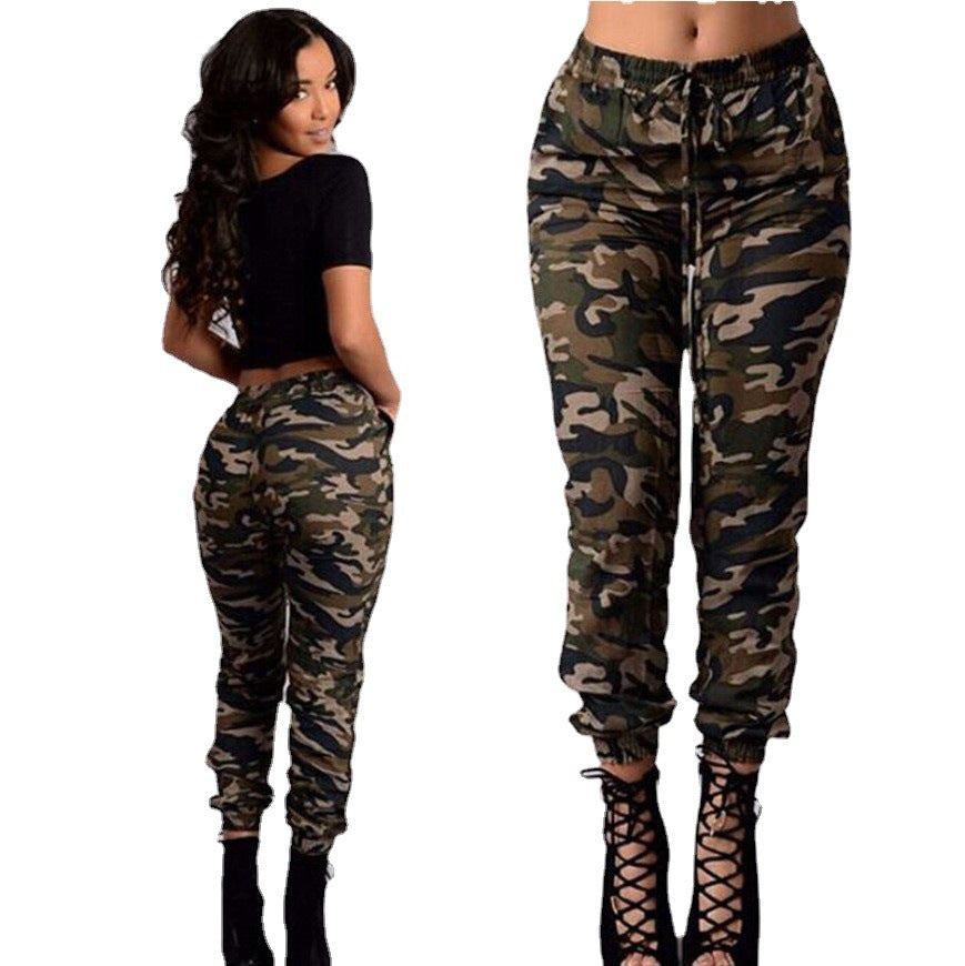 Women's cargo pants in camouflage jogger style with drawstring and elastic cuffs Chichicherry
