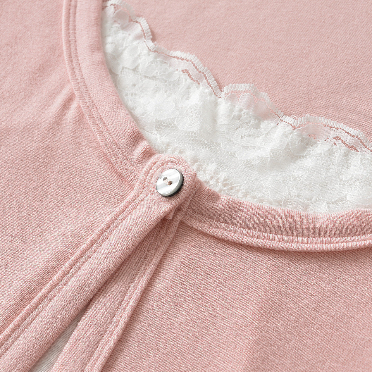 Women's layered cardigan with integrated lace cami and single-button closure Chichicherry