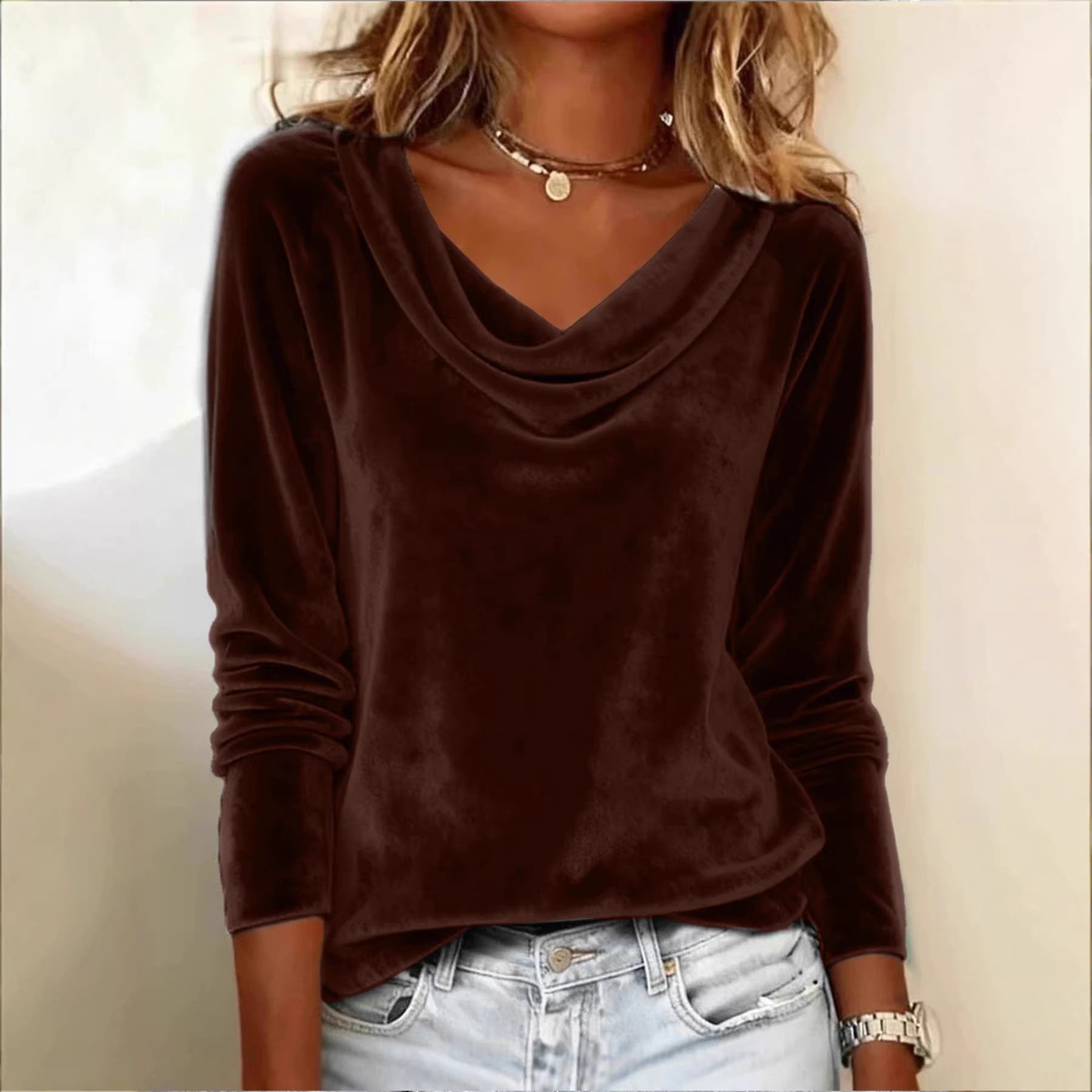 Damen Samt-Longsleeve mit Wasserfallkragen und legerem Schnitt Chichicherry