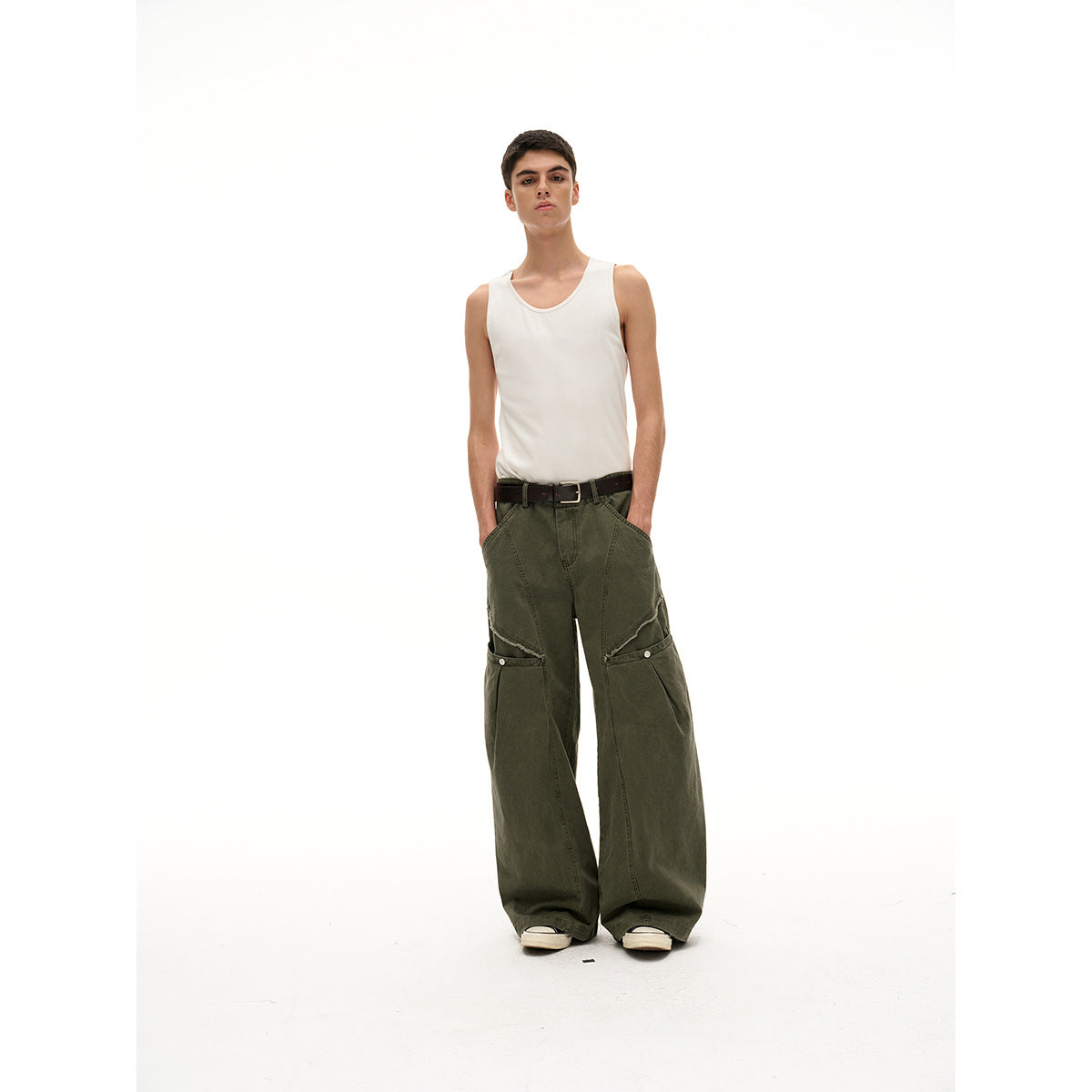 Women's Wide High-Waist Cargo Pants in Vintage Workwear Look with Patch Pockets and Fringe Details Chichicherry