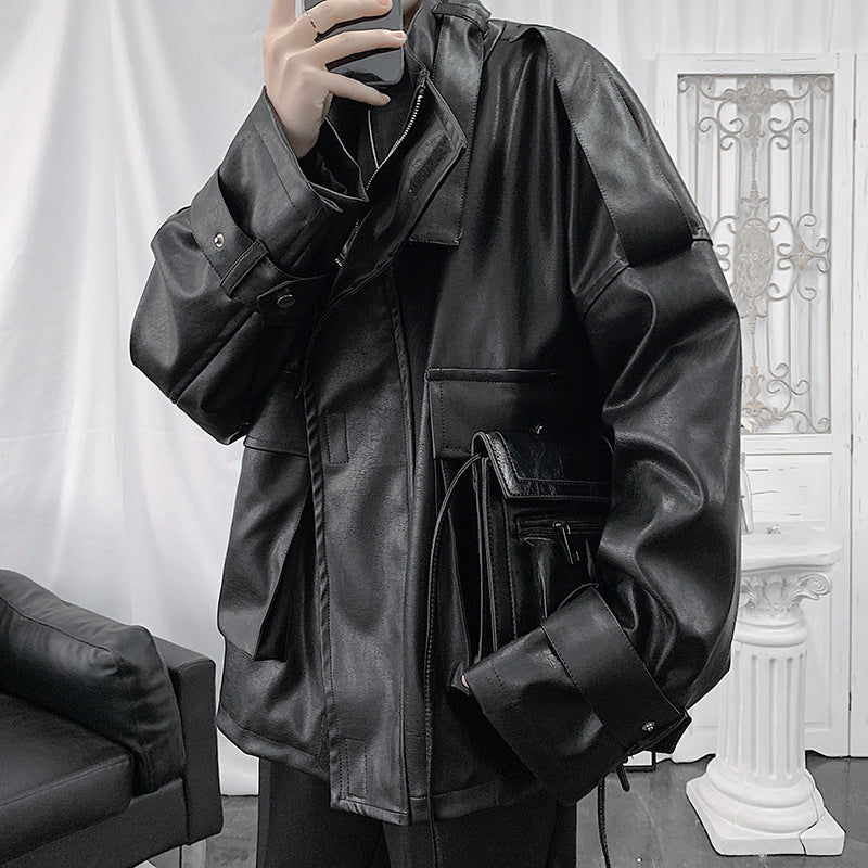 Herren Weitgeschnittene Kunstlederjacke mit Kapuze, Utility-Taschen und verstellbaren Manschetten Chichicherry