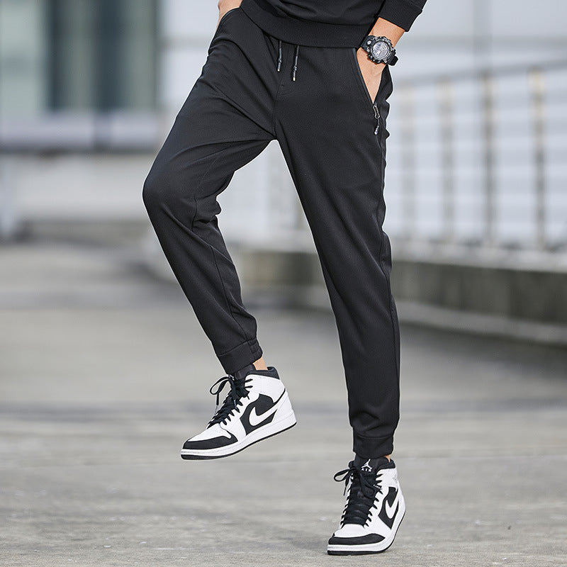 Men's Technical Softshell Jogging Pants with Water-Repellent Membrane, Zipper Pockets and Elastic Drawstring Waist Chichicherry