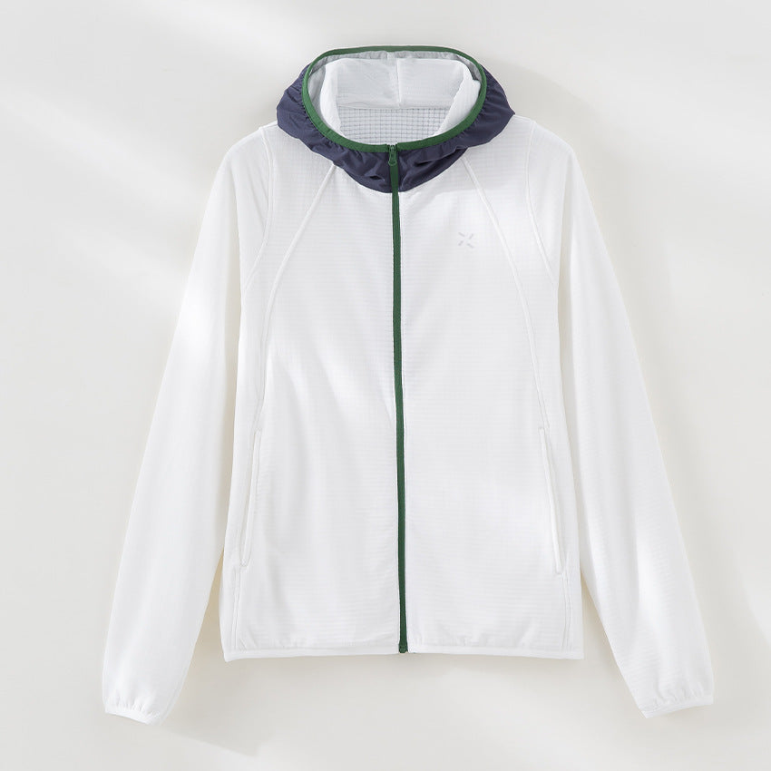 Women Lightweight Hooded Training Jacket made of structured functional jersey with full zip Chichicherry