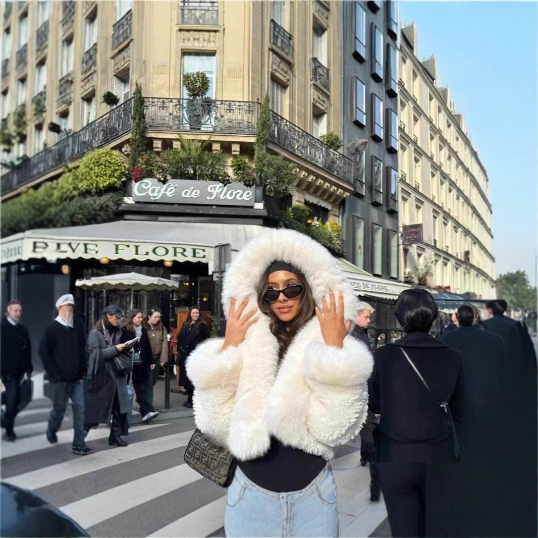Women's short bolero made of luxurious high-pile faux fur with XXL shawl collar Chichicherry