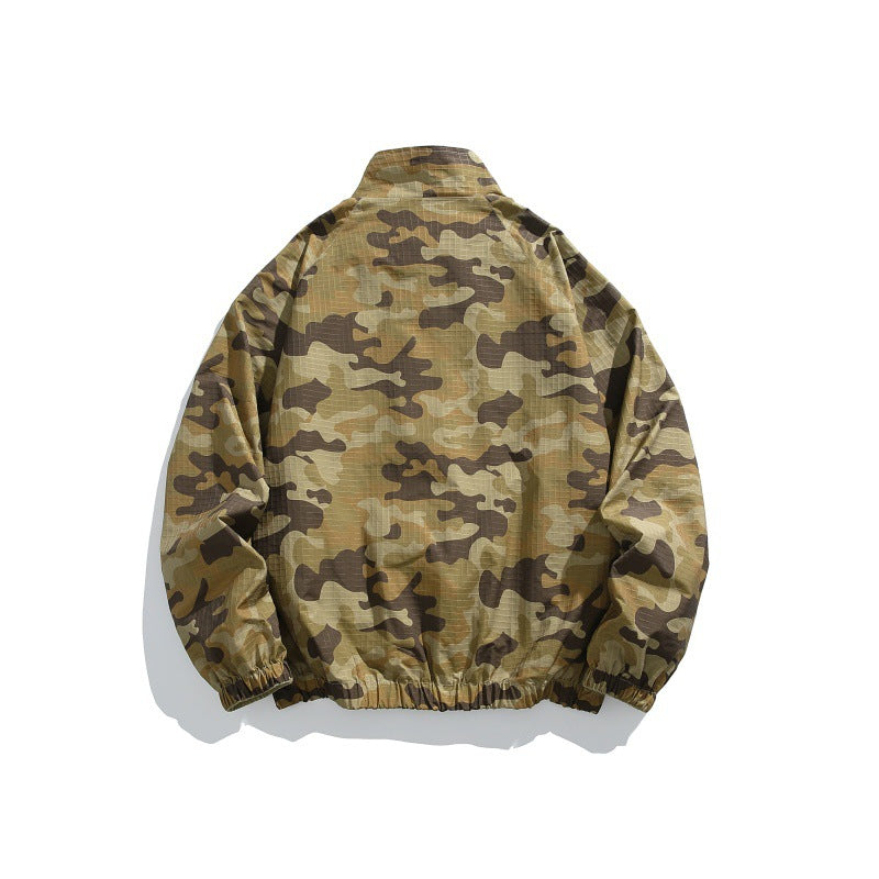 Unisex Lightweight Camo Windbreaker with High Stand Collar, Chest Zip and Elastic Hem Chichicherry