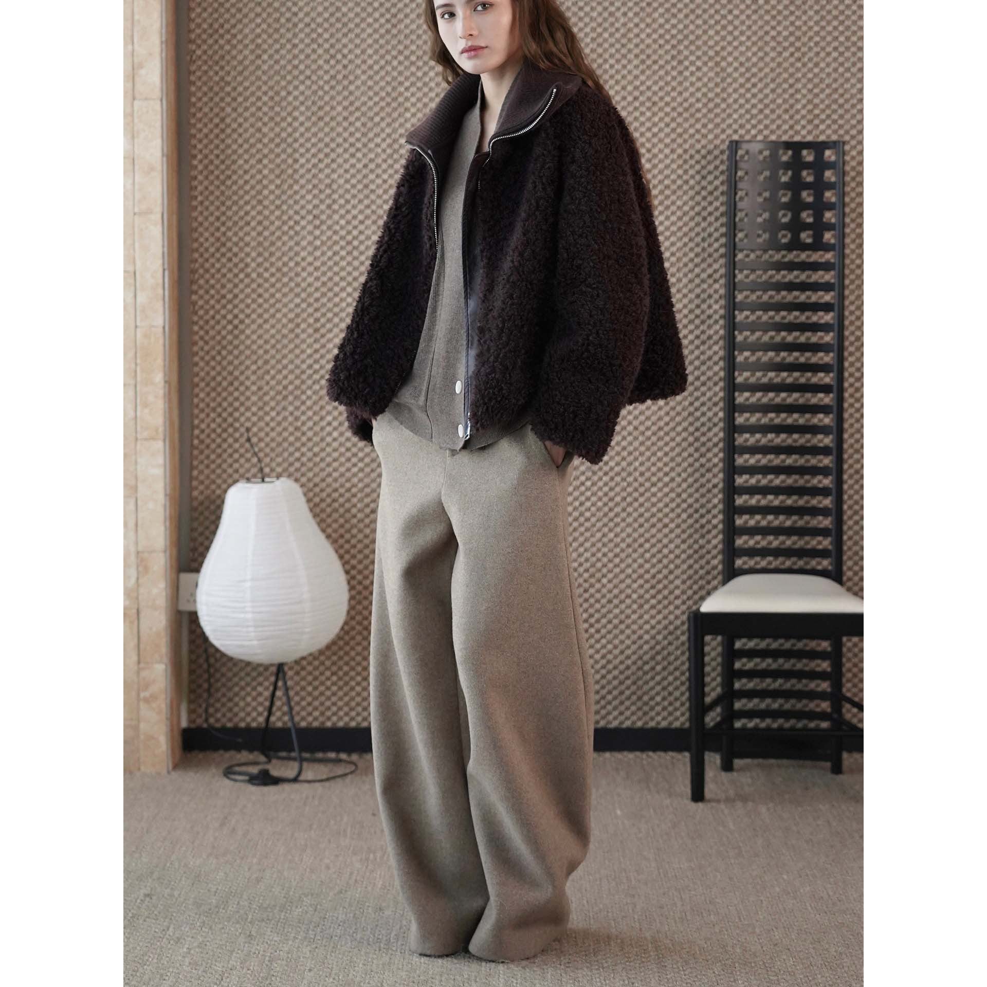 Women's teddy jacket with high ribbed collar and half-height zipper Chichicherry