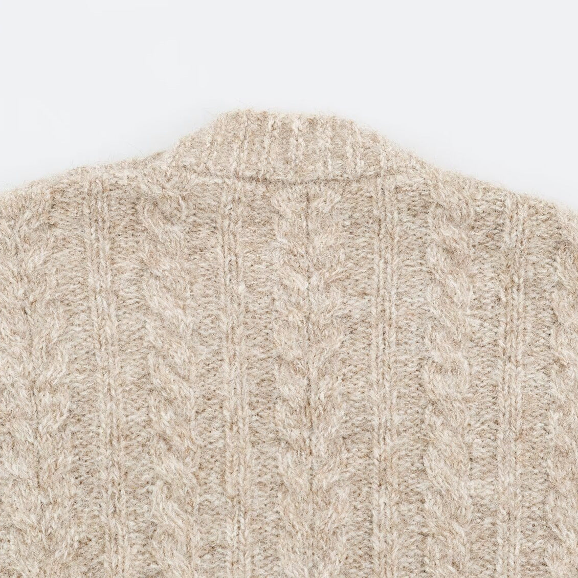 Women Large Knitted Oversize Cardigan with Cable Knit V-Neck and Patch Pockets Chichicherry