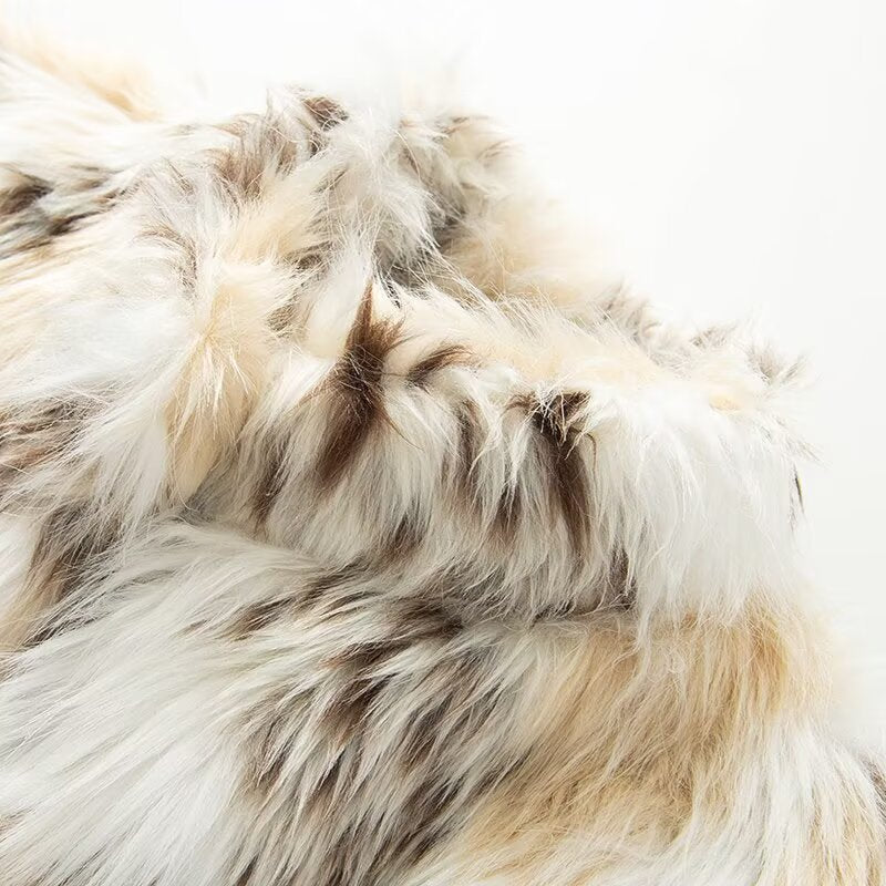 Women's short jacket made of faux fur with stand collar Chichicherry